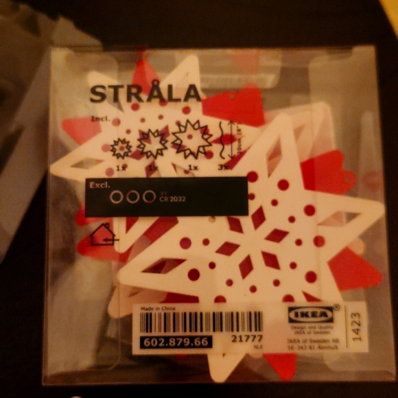 Ikea Strala red and white light up stars - Picture 1 of 11